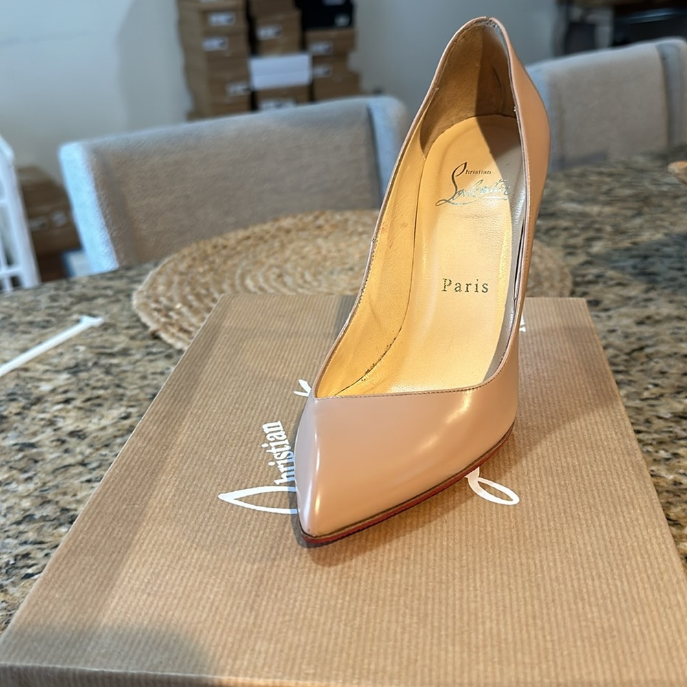 Red bottoms - Picture 2 of 5